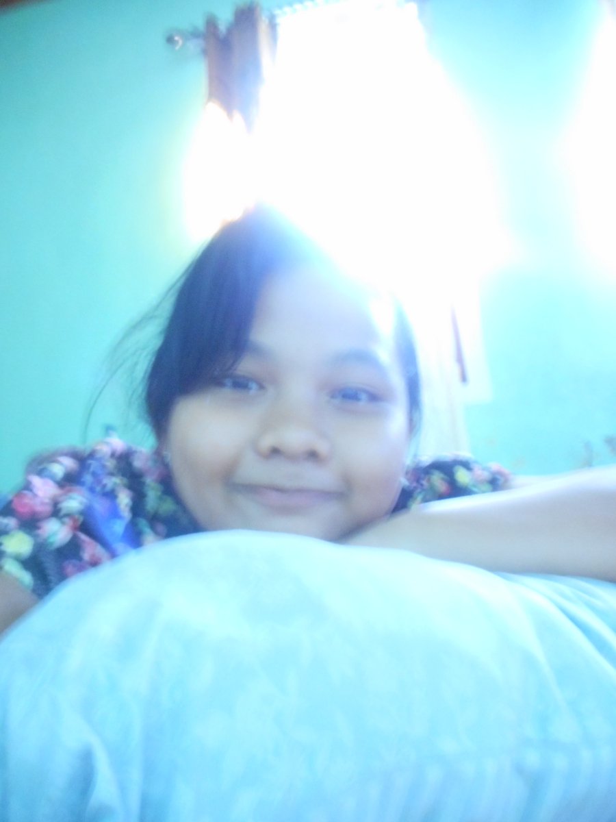 putriwardatulj2's tweet photo. #berusaha_menjadi_yg_terbaik
always smart student and clever
always number 1
#like_my_status
#thanks_ALLAH_SWT :) https://t.co/fks25t3ZUw