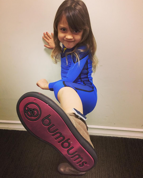 Mayaleclarkfp's tweet photo. *KICK* https://t.co/KbeLAZXMQh