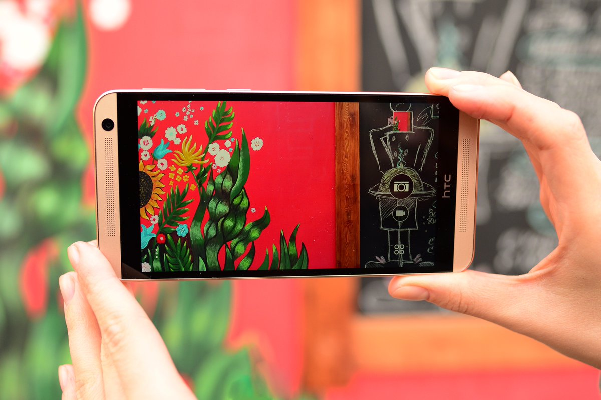 HTC_Ru's tweet photo. Пленительность классического образа лучше всего видна на Quad HD экране HTC One E9+ dual sim. #HTCOneE9Plus https://t.co/VSecdfnnQV