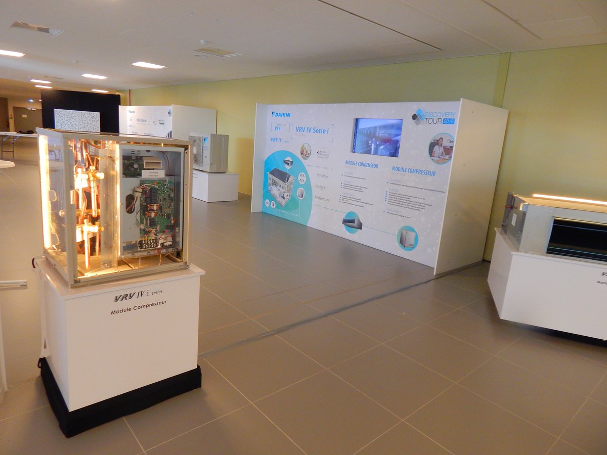PDCdeJuan's tweet photo. Ce soir, le DISCOVERY TOUR DAIKIN s'installe @PDCdeJuan ! @DaikinEurope https://t.co/xHA7pOe4lE