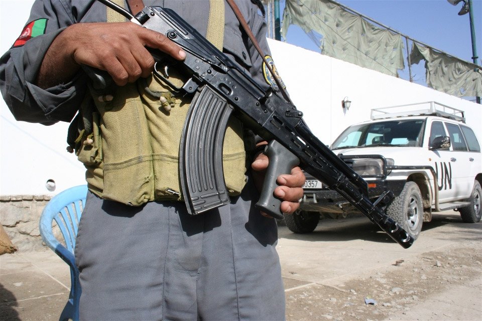 UN_News_Centre's tweet photo. .@UN condemns suicide attack targeting media in #Kabul, Afghanistan https://t.co/qBzXlcxkYb https://t.co/pbuvO5WKKm