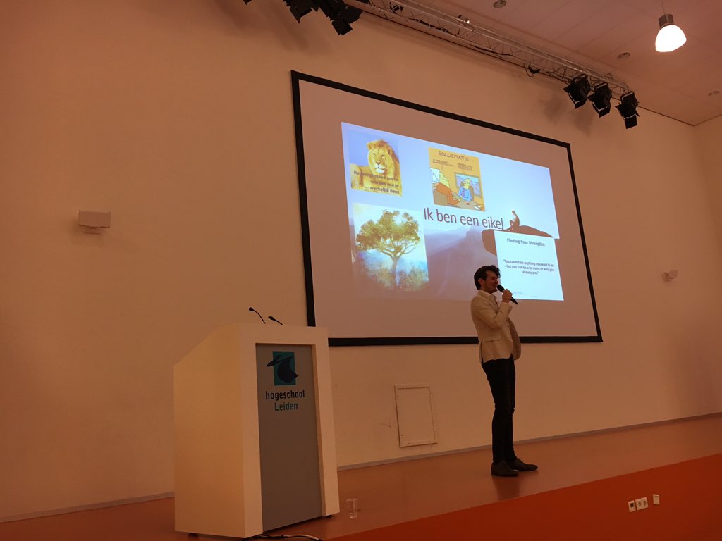 lowieseedam's tweet photo. Inspirerend verhaal van @SvenHogervorst op ons #eindevent #com #hsleiden https://t.co/ByxxsMNOQI