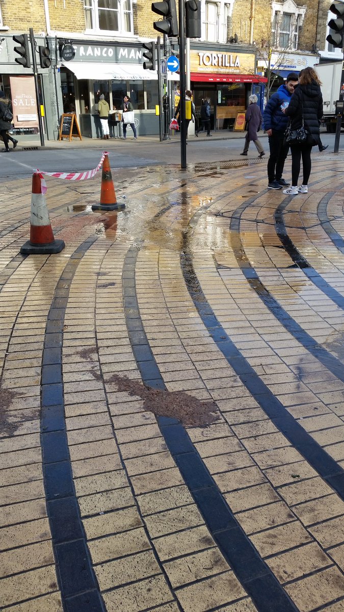 lovewimbledon's tweet photo. Please come and fix the leak in #wimbledon @thameswater #reportaleak #wimbledon is not a riverside town! #nowurgent https://t.co/BURqFH2xJZ