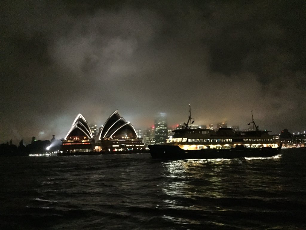 crayweedcrew's tweet photo. A very special end to #ICMB2016, with Sydney showing its moodiest colours https://t.co/MSapb998HQ