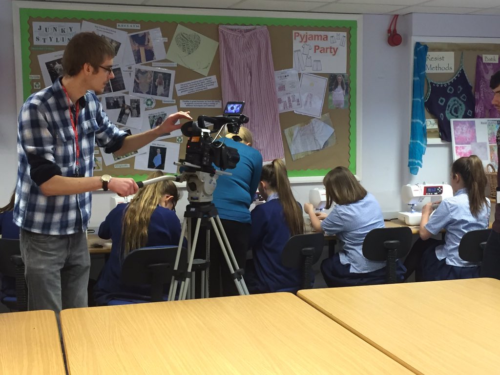 NDS_TEXTILES's tweet image. The #Filmcrew are taking footage of #year7 lesson #machinework #creativity