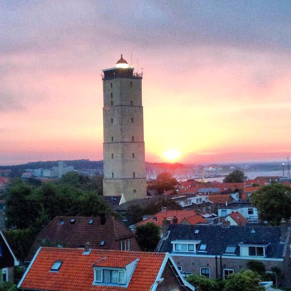 VLW_Nicolette's tweet photo. De #vuurtoren #brandaris is nu ook te volgen op #Instagram. https://t.co/yEWnQHmNcL