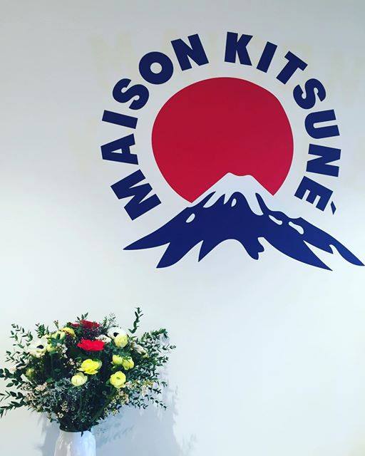 Flowerness_fr's tweet photo. @Flowerness_fr a l'immense plaisir de fleurir le showroom de @kitsune pendant toute la Fashion Week! https://t.co/pM5DgQk30Q