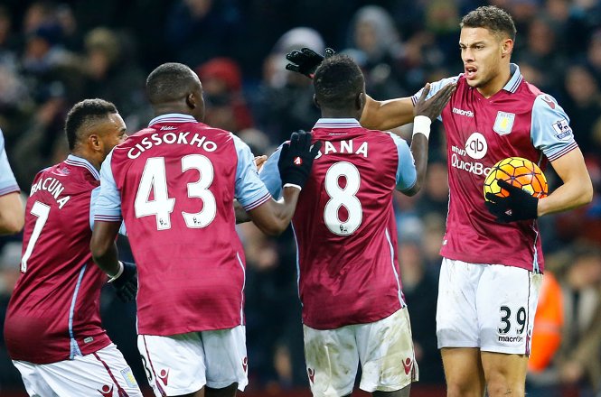 MirrorFootball's tweet photo. EXCLUSIVE: Aston Villa closing in on new lucrative kit deal with Under Armour |@JamesNursey https://t.co/RBweBMZNDW https://t.co/cvuVjeVhKO