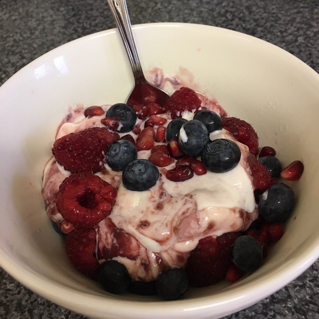 1CarolineBerry's tweet photo. @collectivedairy #scottishraspberry yoghurt at its best! #foodforthegods https://t.co/CRx1kD2Sq9