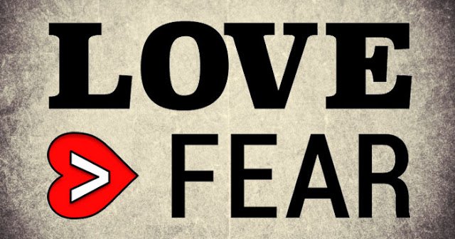 Loveenergyvibes's tweet photo. The Choice Is Simple - #pureloveenergy #consciousness #choice #simple #fear #lo... https://t.co/LdQjm0yiK1 https://t.co/N9C3YMgj7E