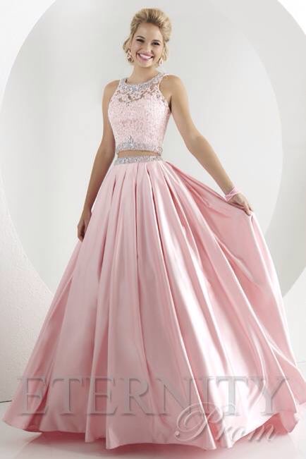 pickard71's tweet photo. #eternitybridal #prom #pageant https://t.co/pu7db80XIO