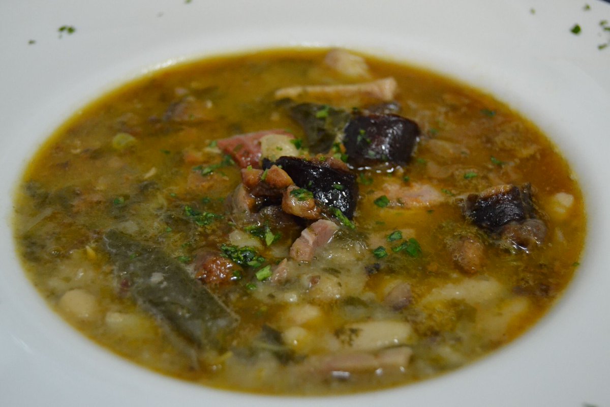 Bocanova1's tweet photo. Nuestros guisos son ideales para los meses de #invierno #Bocanova #Restaurante #Madrid #Receta #Fitur2016 https://t.co/n9HHjVcC70