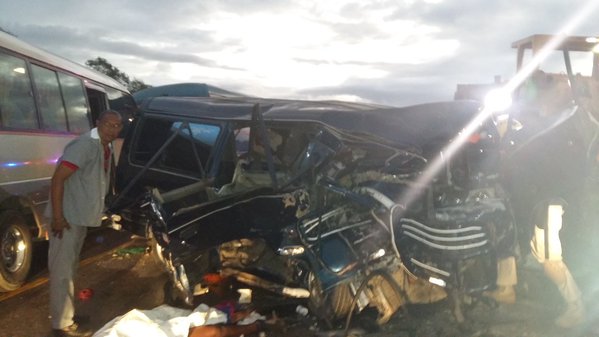 cdn37's tweet photo. #CDNHiguey: Accidente en carretera de Cumayasa deja varios muertos y heridos https://t.co/GRRNPqZNs4 https://t.co/ymhcRwWyTK