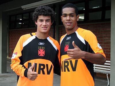 AnfieldLeak's tweet image. A young Coutinho &amp;amp; Teixeira.