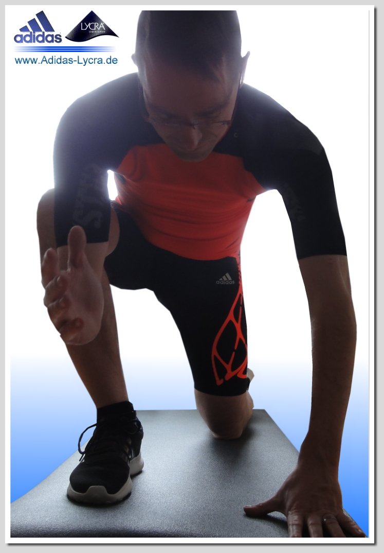adidas_lycra's tweet photo. morning exercisis. #adidas #lycra #techfit #powerweb #Freeletics https://t.co/OUXCErPrjO