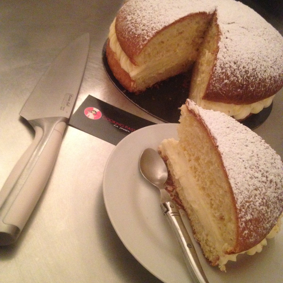 LCookingPassion's tweet photo. Par ici le making of de la tropezienne dou brazil crème citron vert fleur d'oranger ;-) https://t.co/bs2y993QnS https://t.co/juffzIzrCq
