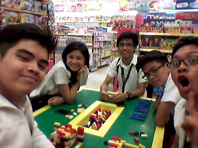 Marvonn208's tweet photo. Hooray for spontaneous day!#af #happytea #robmag #leggo @davidestaris @jcmpescadero @ceavikherrera https://t.co/1emsRhz2u2