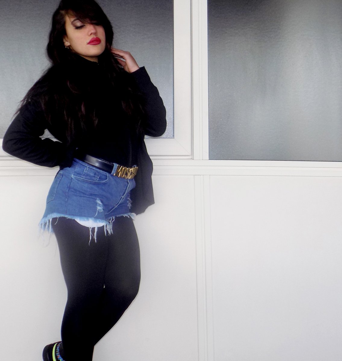 AvitabileIvana's tweet image. BLACK AND DENIM LOOK buff.ly/20gew4V @FreeFashionBlog @86Nagash @5BorosFashion @livingdisrobed @igaberry1