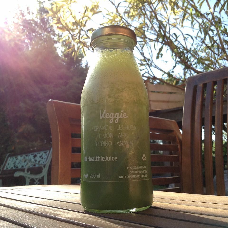 HealthieJuice's tweet photo. Iniciá el día 😎 con un jugo nutritivo que mantiene intactos sus nutrientes y enzimas 🔬. Nu… https://t.co/9kxXF0z4fg https://t.co/kEAgKQHcbb