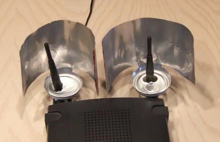 Crea tu propio amplificador #wifi con una lata de refrescos...bueno, bonito y barato!
blog.yavoi.es/2016/01/amplif…