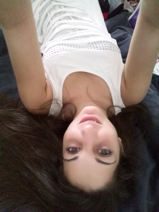 Selfie time! https://t.co/XHLzB4azi9<a href="/tag/nomakeup"class="tags"><span>#nomakeup</span></a>