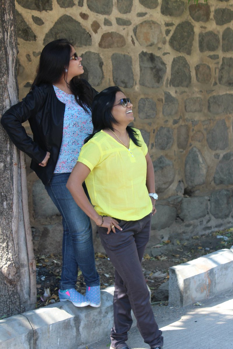 meMinalChavan's tweet photo. #GuruTomorrow
Me and my frnd in # GuruEstyle
#गुरुगुरुबोला https://t.co/0RIljzCPUz