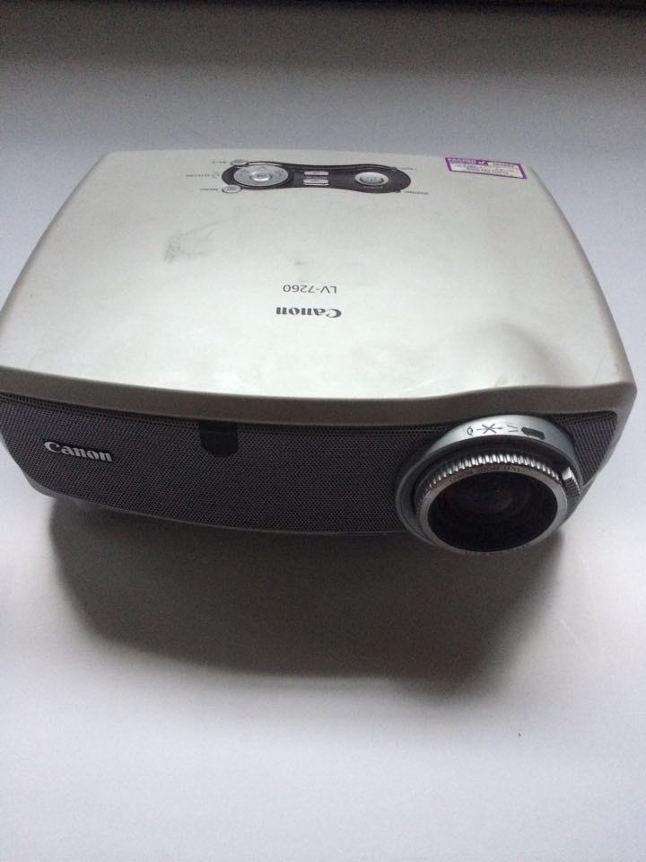 Cuspianltd's tweet photo. We have a range of refurbished projectors the BENQ MX8 is brand new and boxed for £449 the refurb range from £60+ https://t.co/vQZRPV02G4