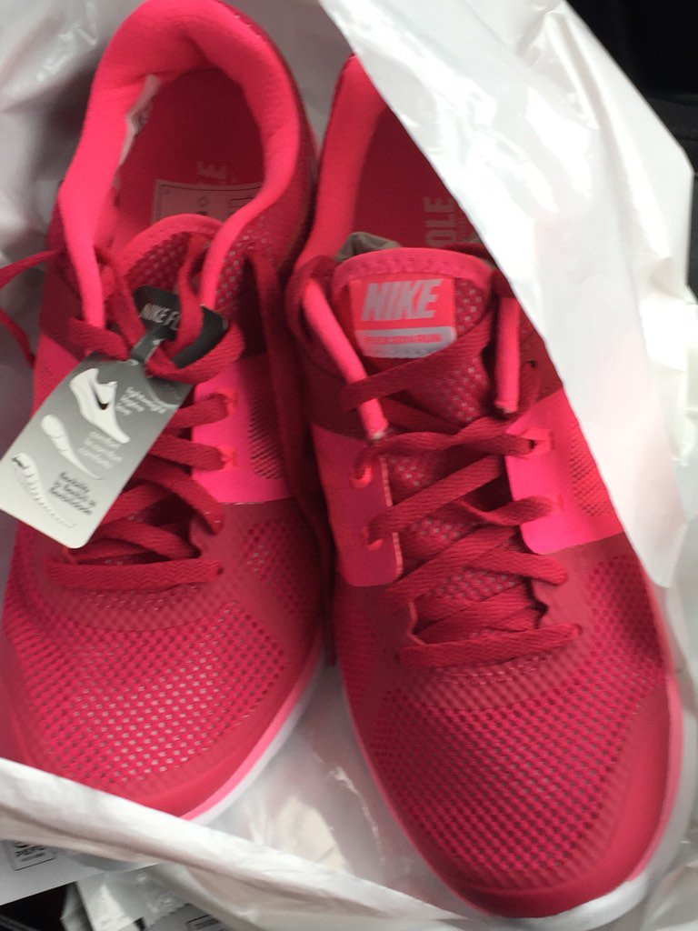 tanyabartram's tweet photo. @DannyLivingsPT  new trainers required https://t.co/CCLBSdEZpe https://t.co/0zesgdWNuU