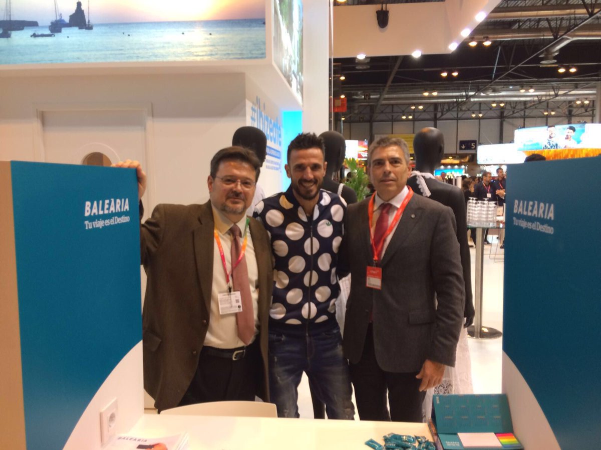 Balearia's tweet photo. Apoyando el turismo deportivo en Ibiza con @Ibiza_Travel y @chemitamartinez en #Fitur2016 https://t.co/XlXuH0CAGH