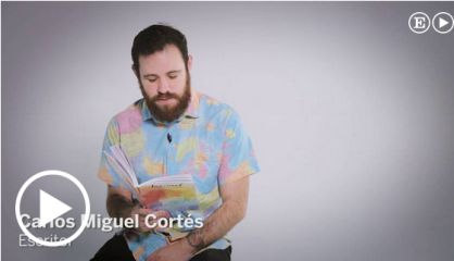 babelia_elpais's tweet photo. Un minuto de poesía: Carlos Miguel Cortés https://t.co/wYKXMeyOWf @TuristaEnTuPelo #niundiasinpoesia https://t.co/3tcrXEShau