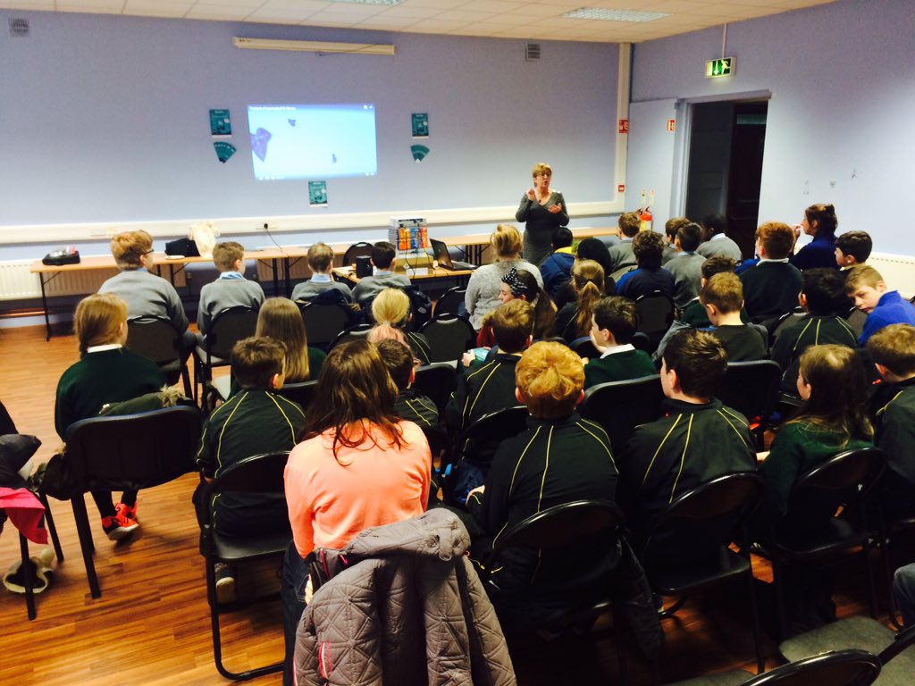 ERMurray's tweet photo. Great crowd in Walkinstown :) @DublinCityofLit @dubcilib https://t.co/YPEX0NLyIP