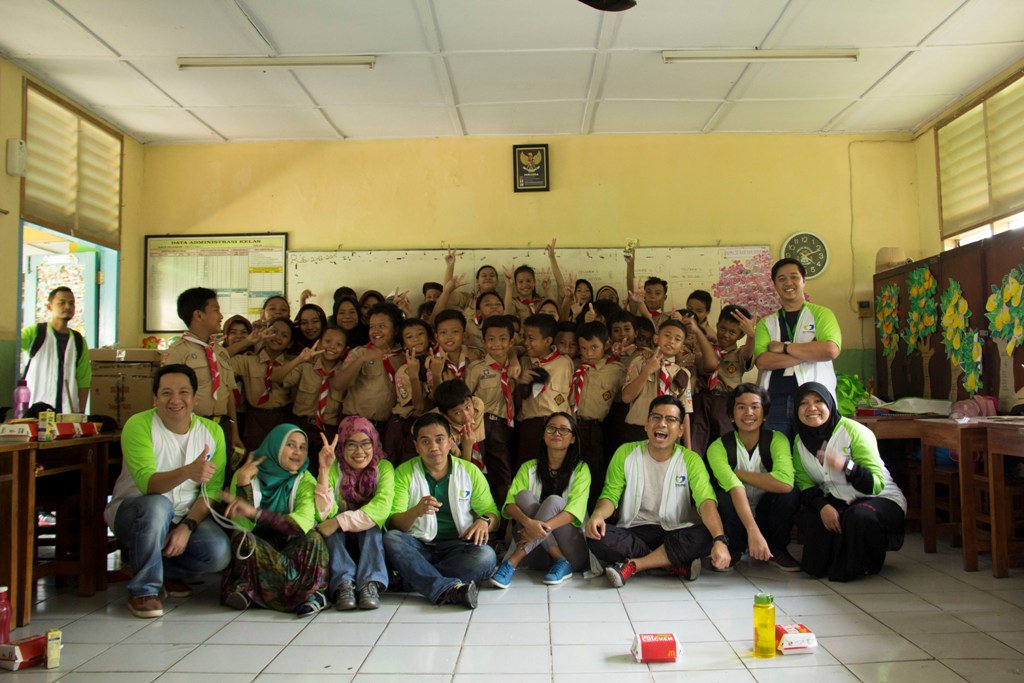 PermataHatiCSR's tweet photo. Gimana ada yang bergabung menjadi salah satu Volunteers kami, Sahabat PermataHati? https://t.co/1749lbIinR