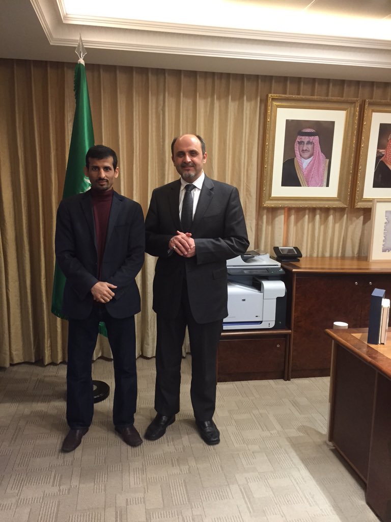 Nawaffadol's tweet photo. لقاء أخوي ممتع مع سعادة الملحق الثقافي في المملكة المتحدة الدكتور فيصل المهنا . https://t.co/wBFUhw4LmQ