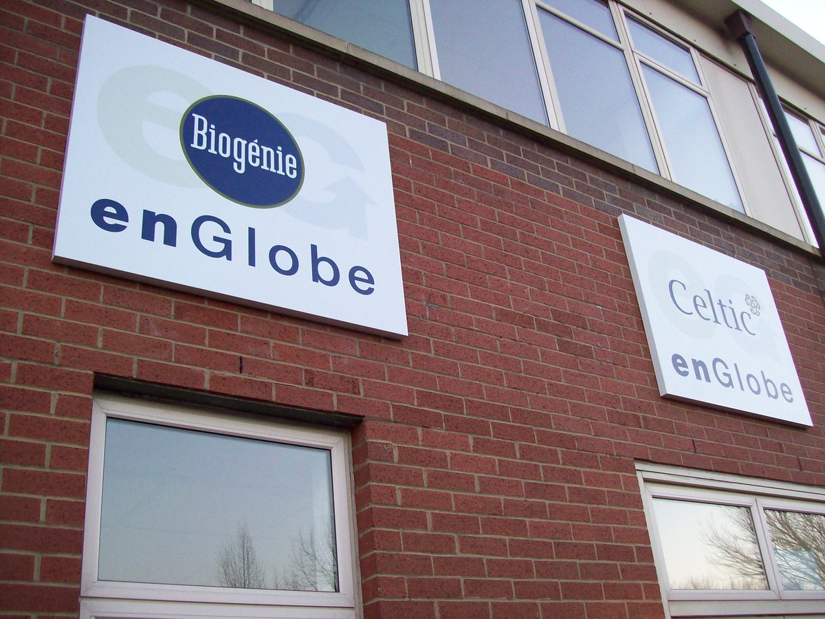 ThakeSigns's tweet photo. Two sign trays with 4 colour prints applied to the face of each installed yesterday. @BiogenieUK @CelticTechLtd https://t.co/dhS9j3pyeU