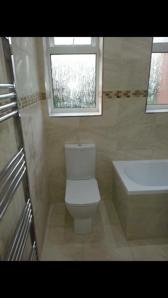 NWTilers's tweet photo. North west tiling have completed another quality bathroom refurb in worsley Manchester. 07917700889 https://t.co/mUnh4O5W7m