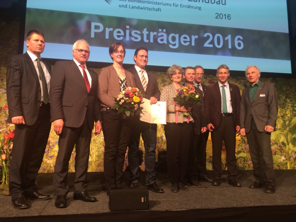 proehrig's tweet photo. Staatssekretär Peter Bleser will von Preisträgern Ökolandbau lernen. #BioIGW16 https://t.co/njcvS9Adr6