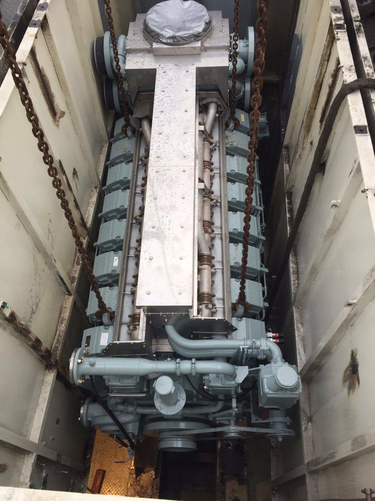 Update hermotorisering MS Waibel 11: de nieuwe Mitsubishi hoofdmotor, geleverd door Scan Diesel GmbH, is geladen MK.