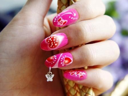 Lovely #manicure with #piercing and #nailart in pink colors