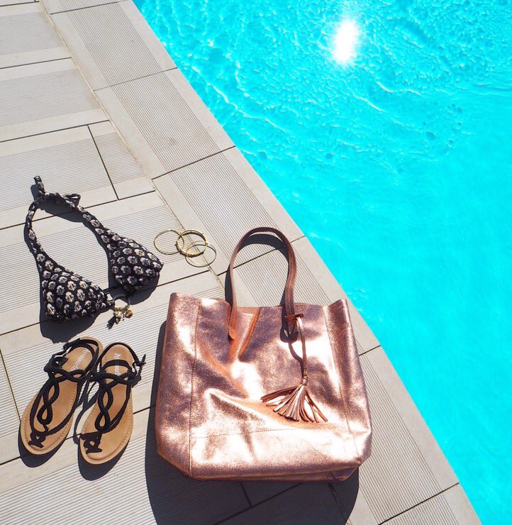 BonnieRakhit's tweet photo. WIN! A @ThomasCookUK #holiday &amp; @MonsoonUK @accessorize capsule wardrobe log on https://t.co/lxq39nYPmX to see how! https://t.co/sNLnYedTqH