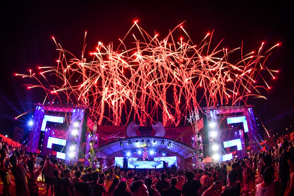 art_oca's tweet photo. @LifeDanceCebu full set now up on their fb here: https://t.co/fAi2okLPeT #Sinulog2016 #Lifedance #Lifedance2016 https://t.co/sEIL3KJvZS