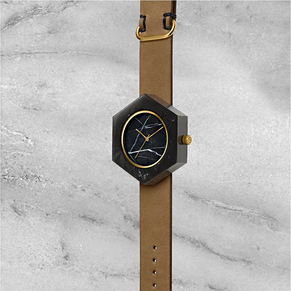 A Simple Sculpture...
tiiick.com/analog-mason-w…
<a href="/AnalogWatchCo/">Analog Watch Co.</a>  #blackmarble #hextime