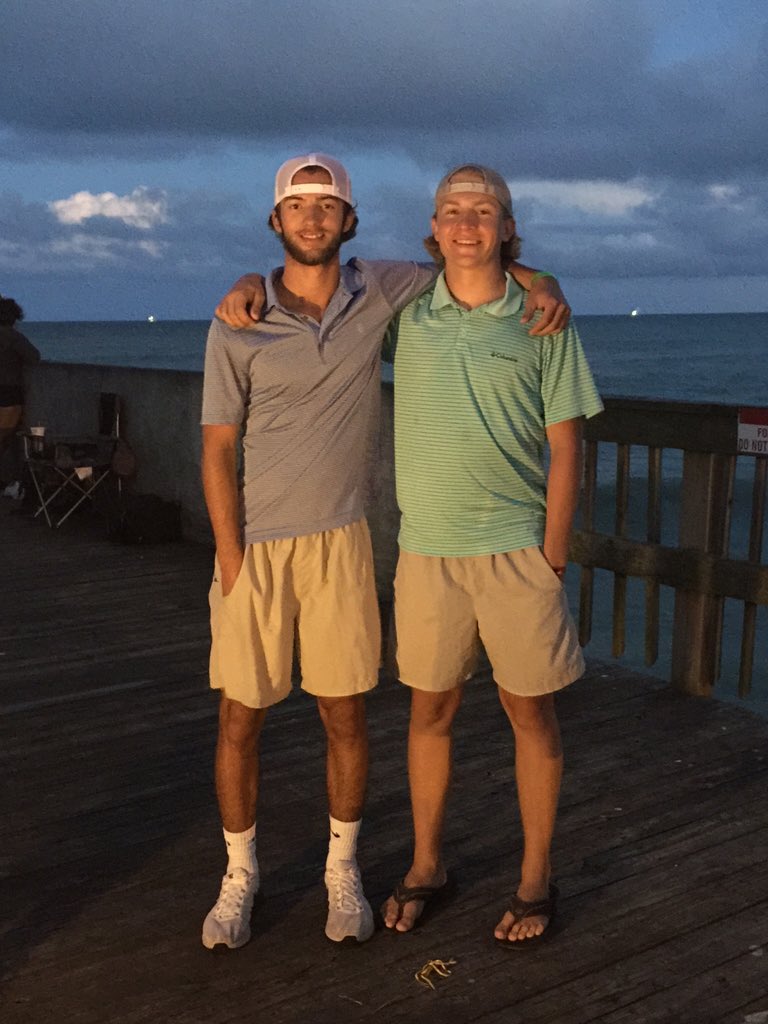 LoganSamples16's tweet photo. Big happy b-day to my best friend since 6th grade @Tyblack08 #fishingpartners #losrios #ohmygod #dickmann #fish https://t.co/FMcaYAP8ar