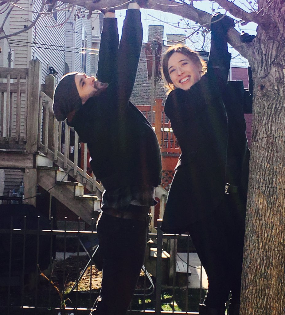 marinasqu's tweet photo. Hang in there #Burzek fans! Hopefully @derekhaas will make this right...someday. #BurzekBreak https://t.co/3JY7466pKK