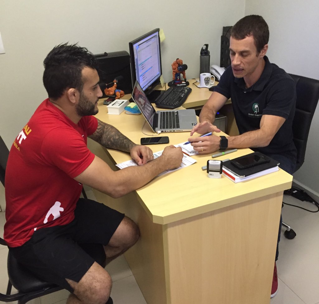 johnlineker's tweet photo. Acompanhamento semanal Dr Cleber Amarante
#CorteDePeso
#UFC
#PesoGalo
Combate dia 21 de fevereiro em Pittsburg EUA https://t.co/0t9Y5b9z4g