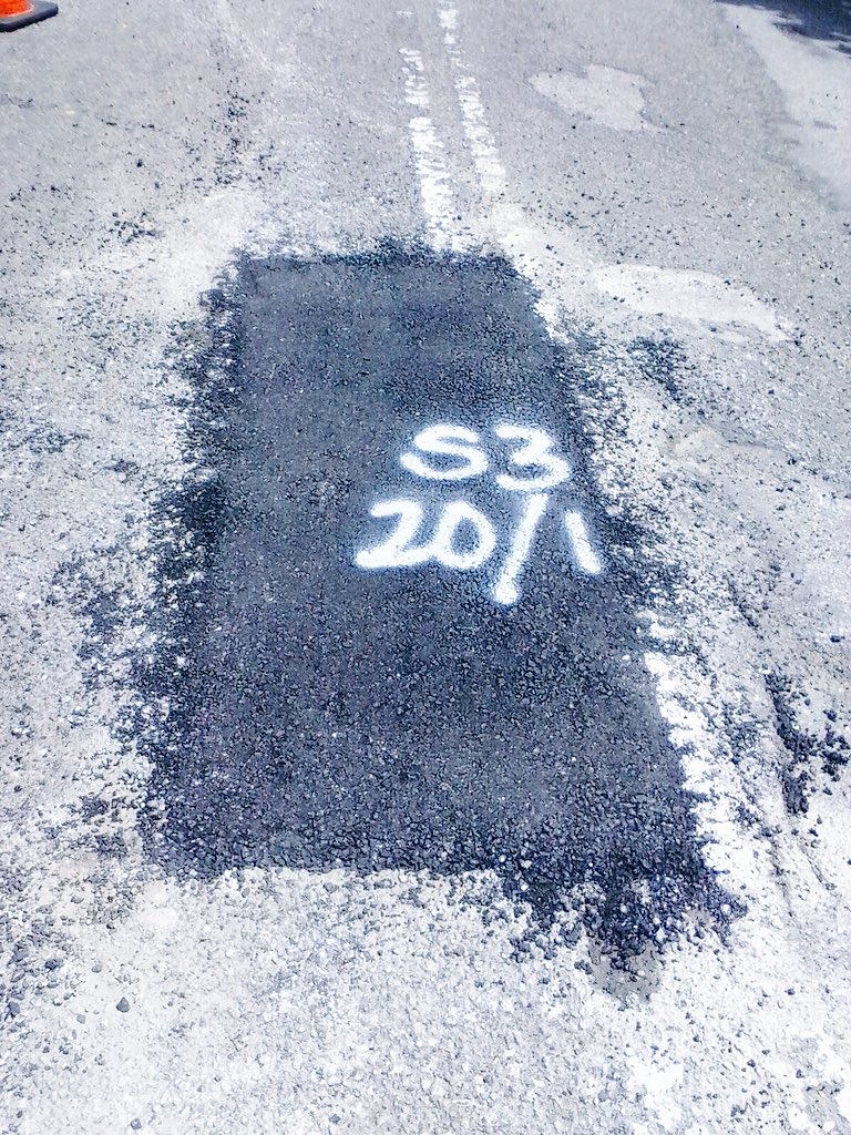SSSSB_N9's tweet photo. Kerja pembaikan permukaan jalan di Felda Titi (FT1292). https://t.co/Dwt1ucwmZ8