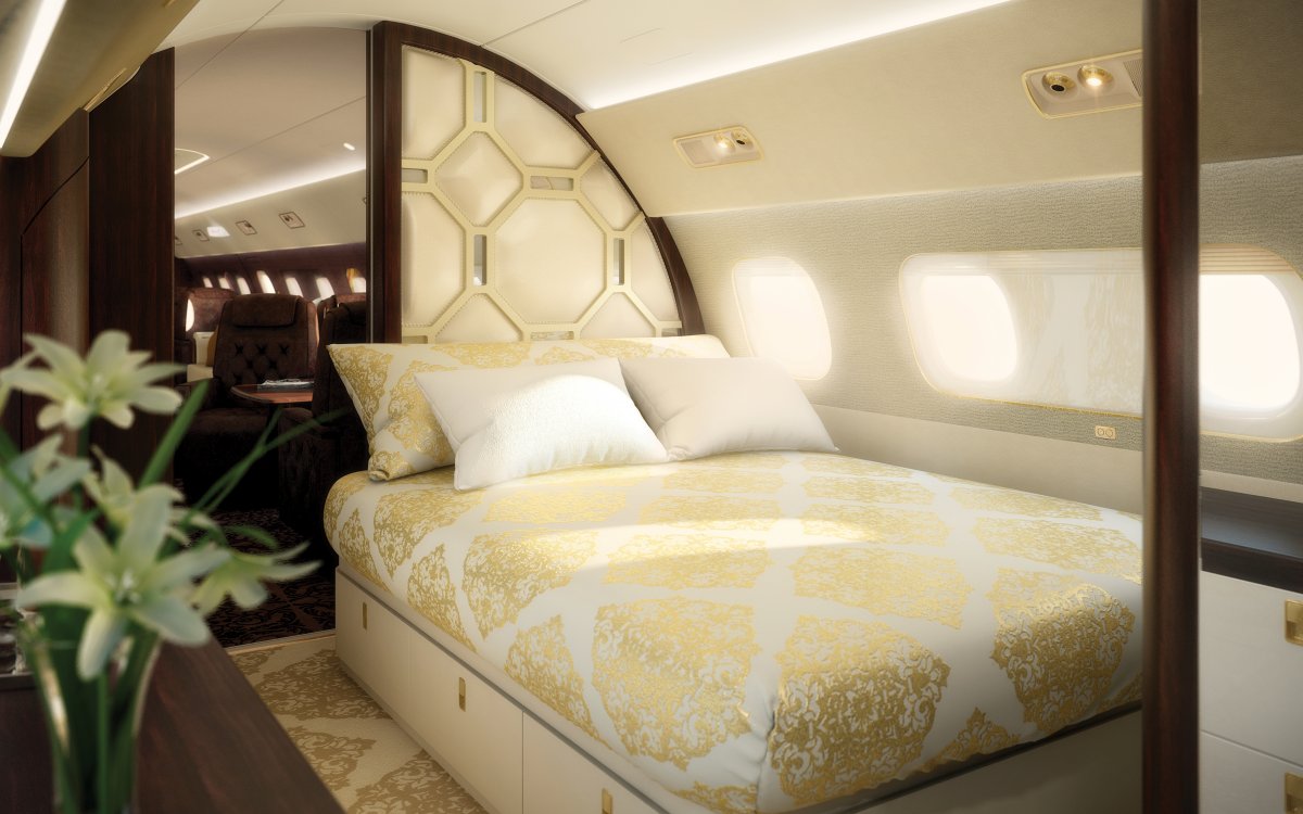 FlyMeNow's tweet photo. We #Love the .@embraer Lineage 1000. Especially like this > https://t.co/MX7ZGZQX6D #PrivateJet #LuxuryTravel #bizav https://t.co/Co5MEBUJzS