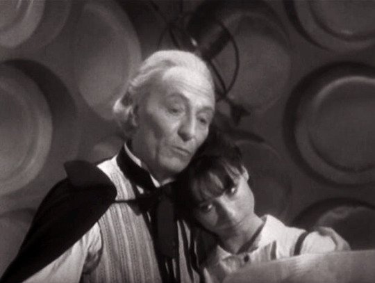 brinatello's tweet image. Even the Doctor gets hugs. ♥ #NationalHugDay #DoctorWho #WilliamHartnell #CaroleAnnFord #PeterCapaldi #JennaColeman