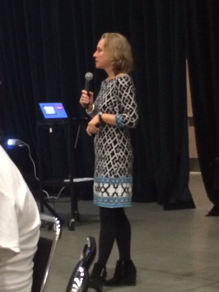 judyzimmer's tweet photo. @PineappleRM Rose is sharing her 3-step process for building your brand at #TalentSummit16 https://t.co/UoqdFuS9Oz