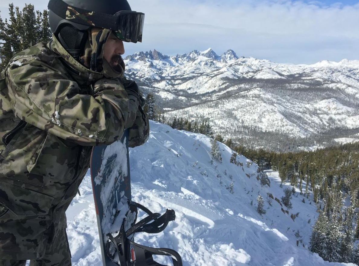 Spotting my line in the back country #hemlock @mammothmountain #ninjasquad https://t.co/rBxXWvTwSV