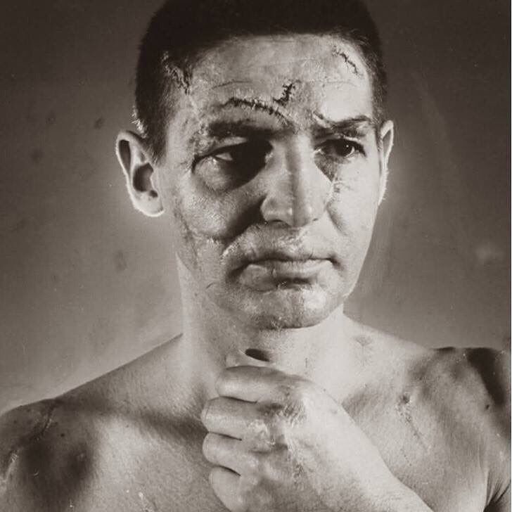 MooseDiver's tweet photo. This is the #definition of #tough. #TerrySawchuk
#hockey #icehockey #supamoose #moosecount… https://t.co/puqCtUBB4k https://t.co/r8cYrCIOuU